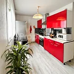 Cosy Apartment Near Beach